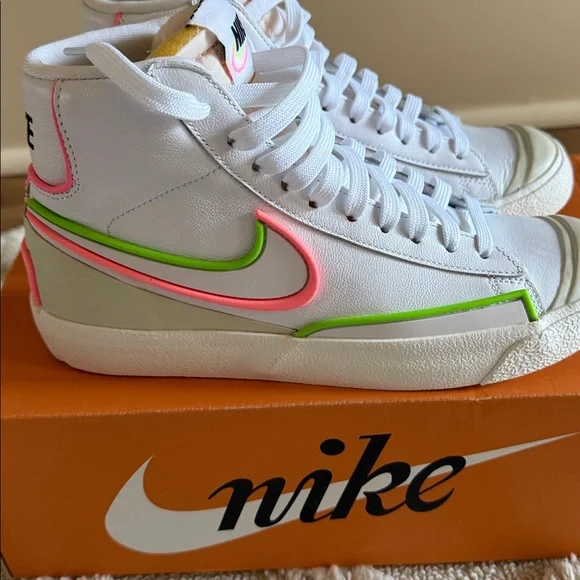 Nike Wmns Blazer Mid '77 'Inifinite Watermelon' - Picture 5 of 9